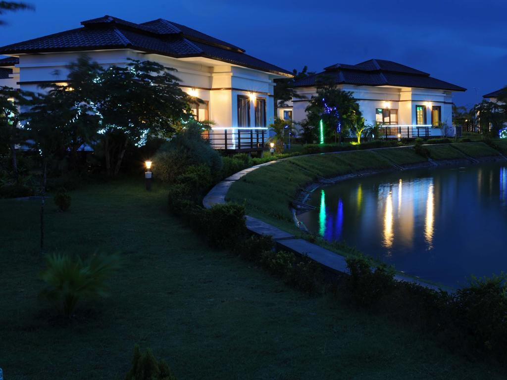 The Golden Lake Hotel Naypyidaw Экстерьер фото