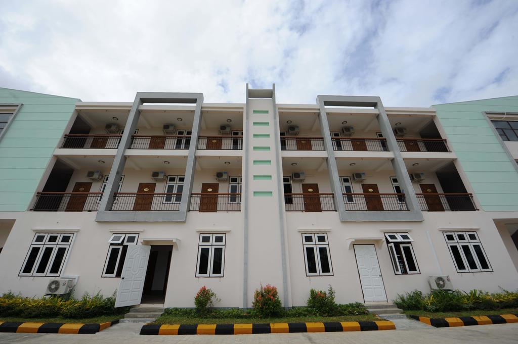 The Golden Lake Hotel Naypyidaw Экстерьер фото